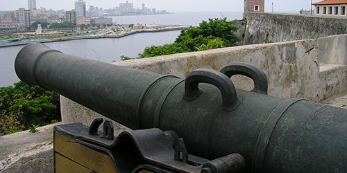 photo of CANNON SHOT CEREMONY AT LA CABAÑA FORTRESS